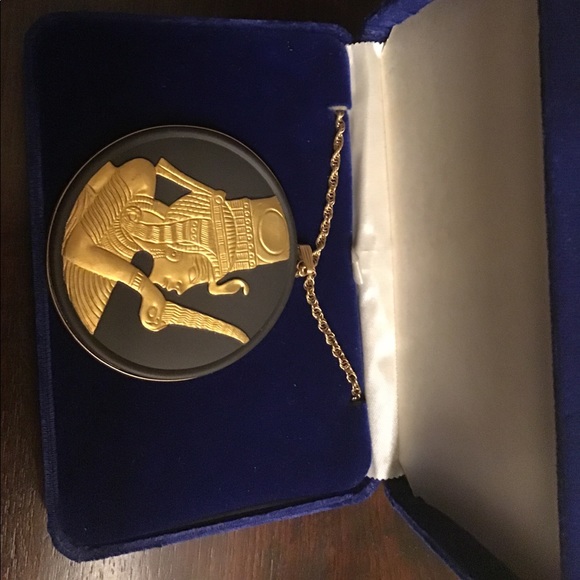 Wedgewood medallion 14k gold plated - Picture 2 of 4